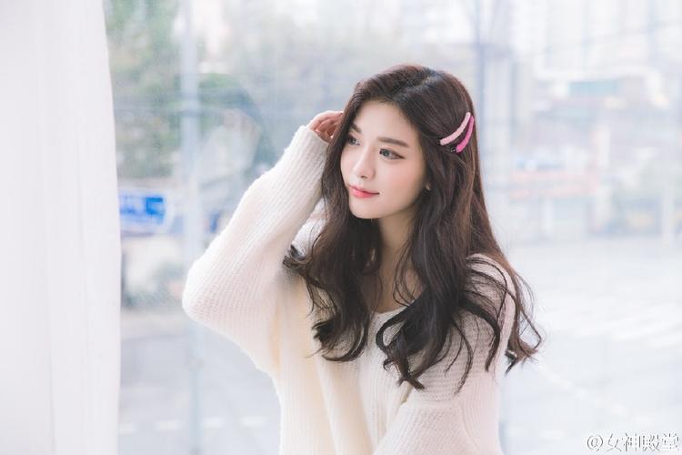 归国华侨心系香云纱 展现东方“软黄金”之美